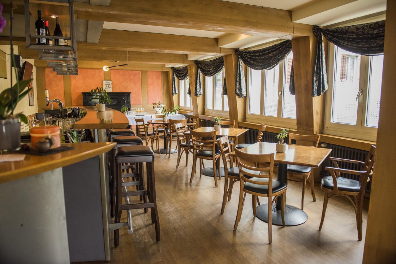 诺伊豪斯餐厅酒店 Hertenstein 外观 照片