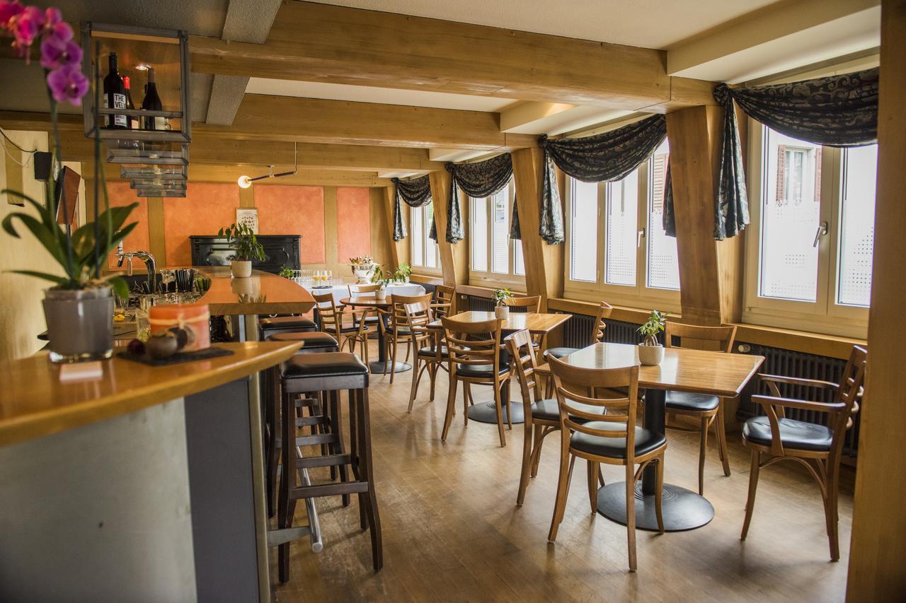 诺伊豪斯餐厅酒店 Hertenstein 外观 照片
